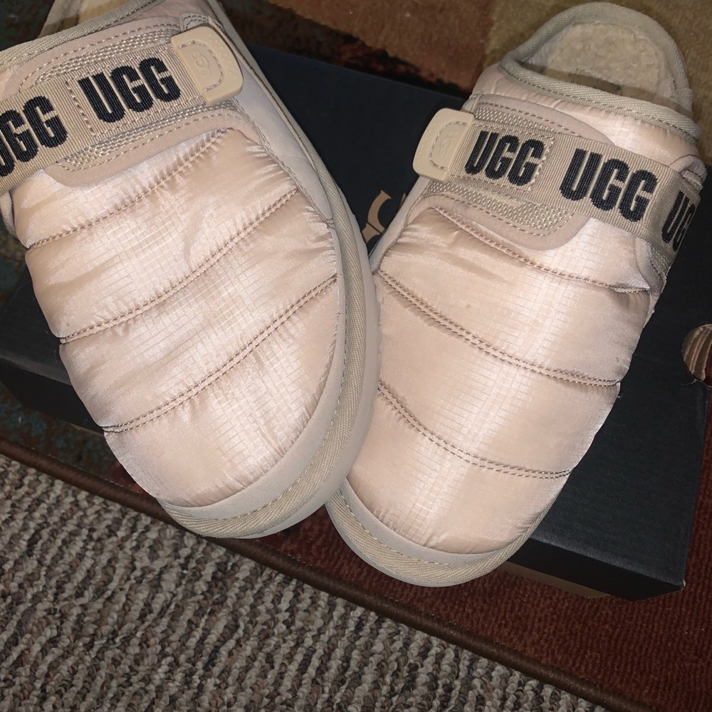 Ugg Men Slides size 10 great condition - Picture 3 of 4